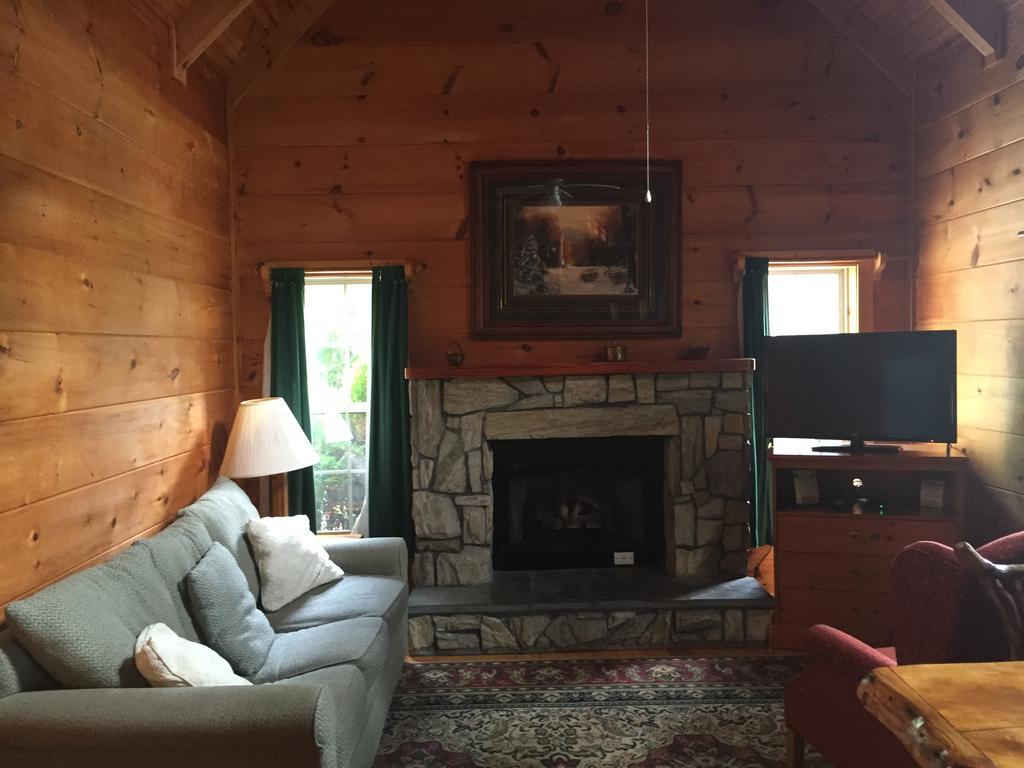 Highland Hills Motel & Cabins Бун Стая снимка