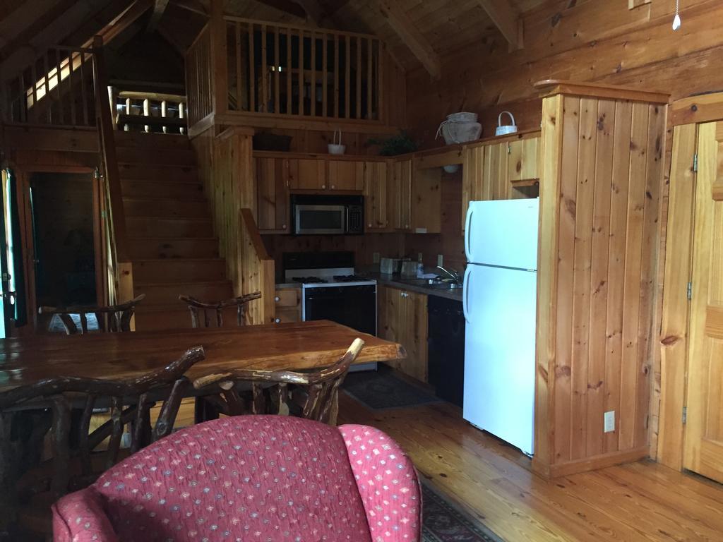 Highland Hills Motel & Cabins Бун Стая снимка